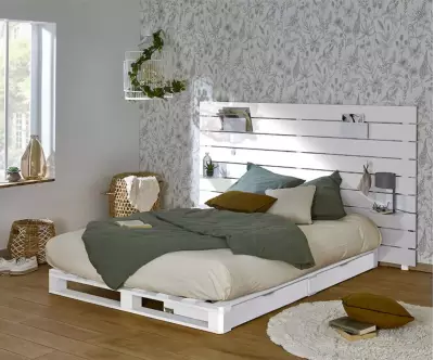 Lit Corfou blanc avec tête de lit Ipar blanche