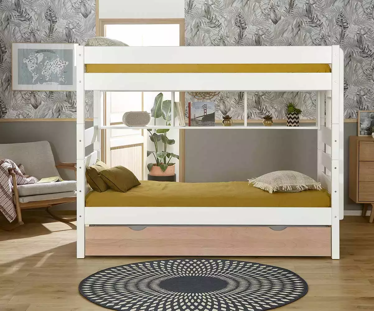 Pack 3 couchages. Lit superposé Alto blanc + sommier gigogne hêtre + 3 matelas Pack 3 couchages. Lit superposé Alto blanc + sommier gigogne hêtre + 3 matelas