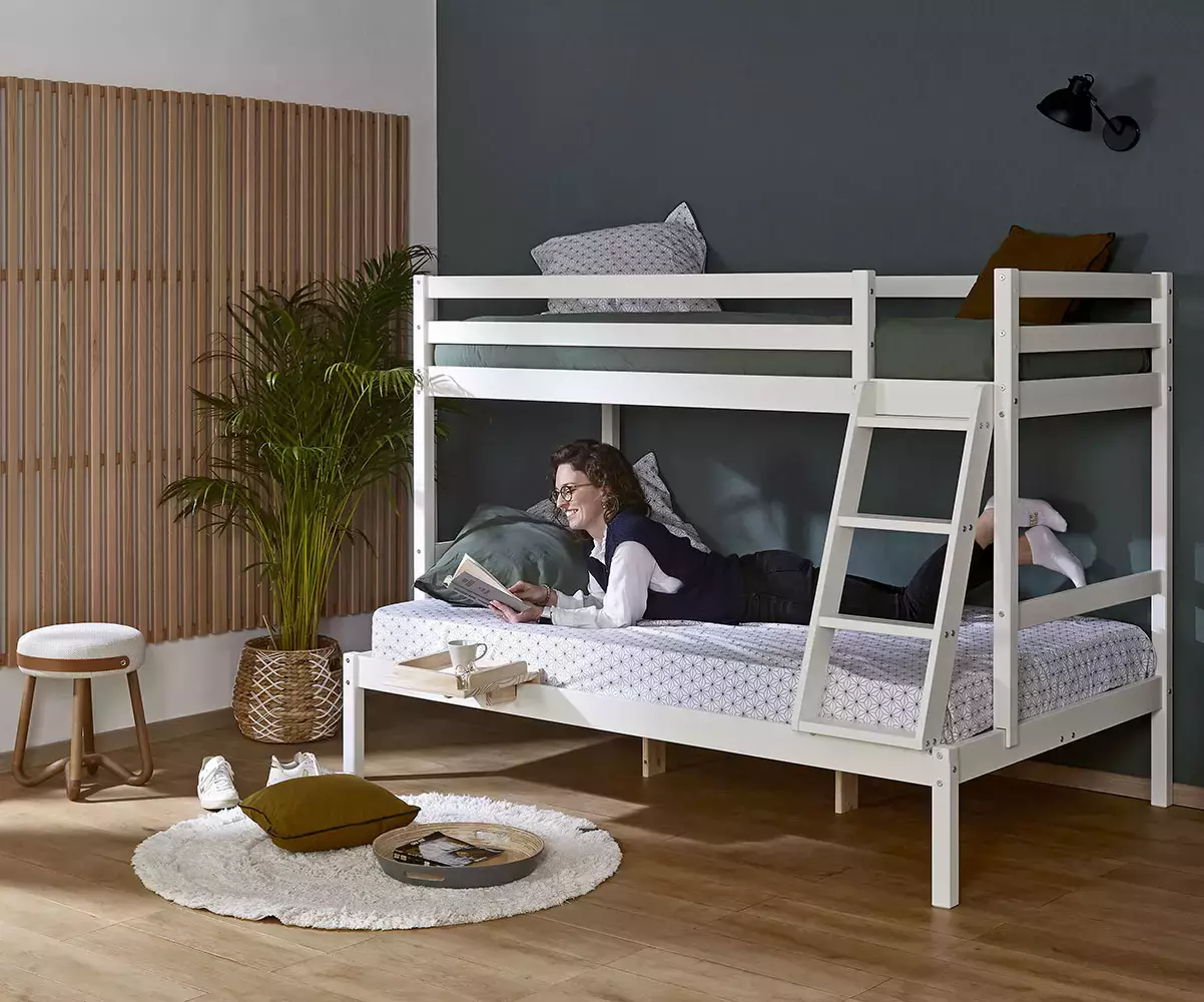 Lit superposé Nazaré en coloris blanc avec matelas Lit superposé Nazaré en coloris blanc avec matelas
