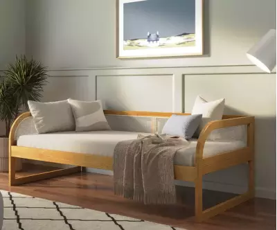 Lit banquette Makau en bois massif