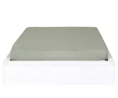 Lit Akara avec matelas est un meuble de haute qualité