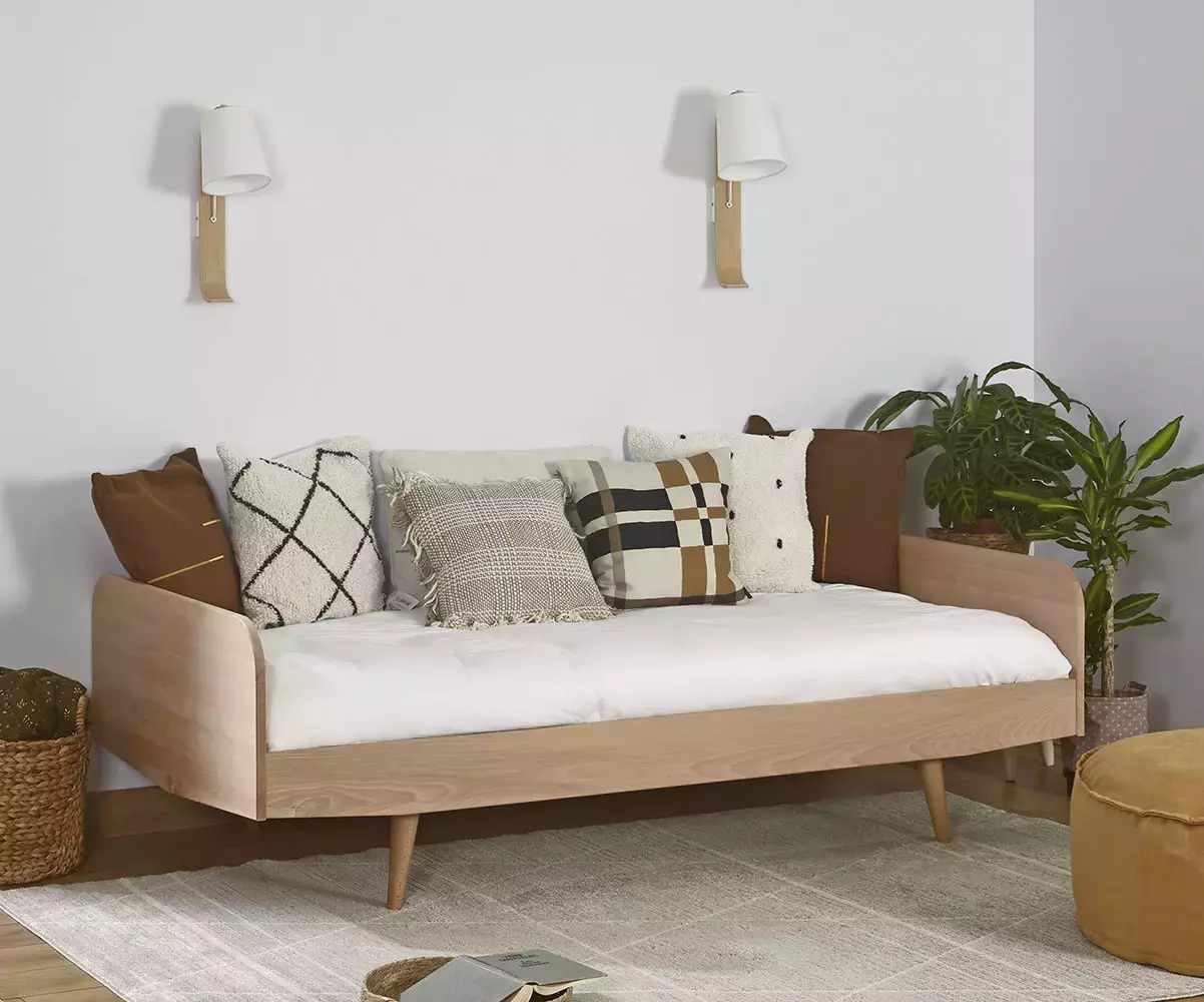 Lit Kaitos adulte hêtre massif avec matelas Lit Kaitos adulte hêtre massif avec matelas
