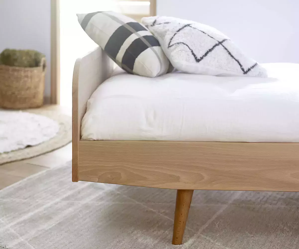 Zoom Lit Kaitos adulte hêtre massif avec matelas Zoom Lit Kaitos adulte hêtre massif avec matelas