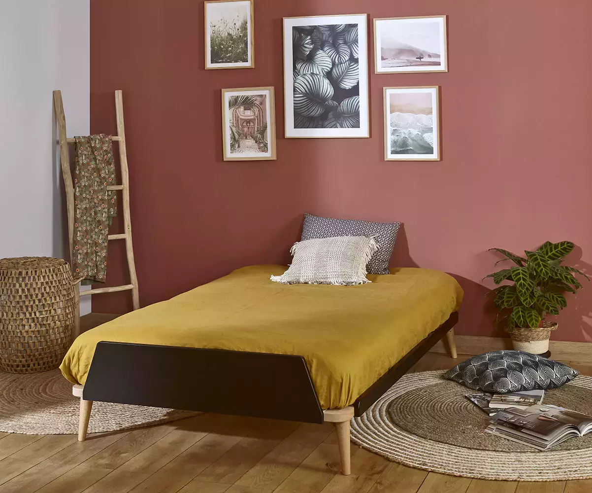 Lit Algol adulte noir avec pied avec matelas Lit Algol adulte noir avec pied avec matelas