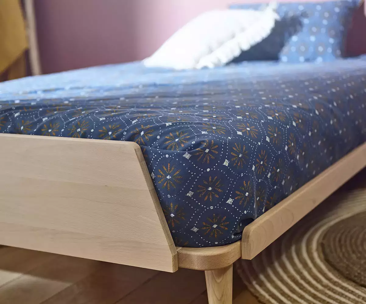Lit Algol adulte hetre massif avec matelas Lit Algol adulte hetre massif avec matelas