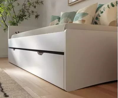 Zoom sur le lit Lemand avec tiroir en option