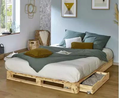 Lot de deux tiroirs installés sur le lit Corfou en sapin massif