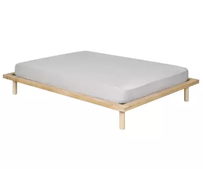 Lit Savo est avec un encadrement mi-bois