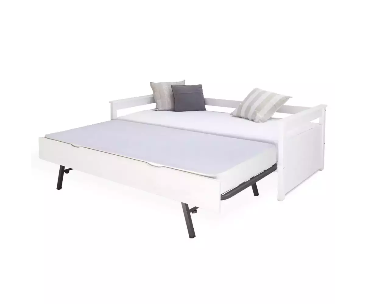 Lit banquette blanc transformé en lit double Lit banquette blanc transformé en lit double