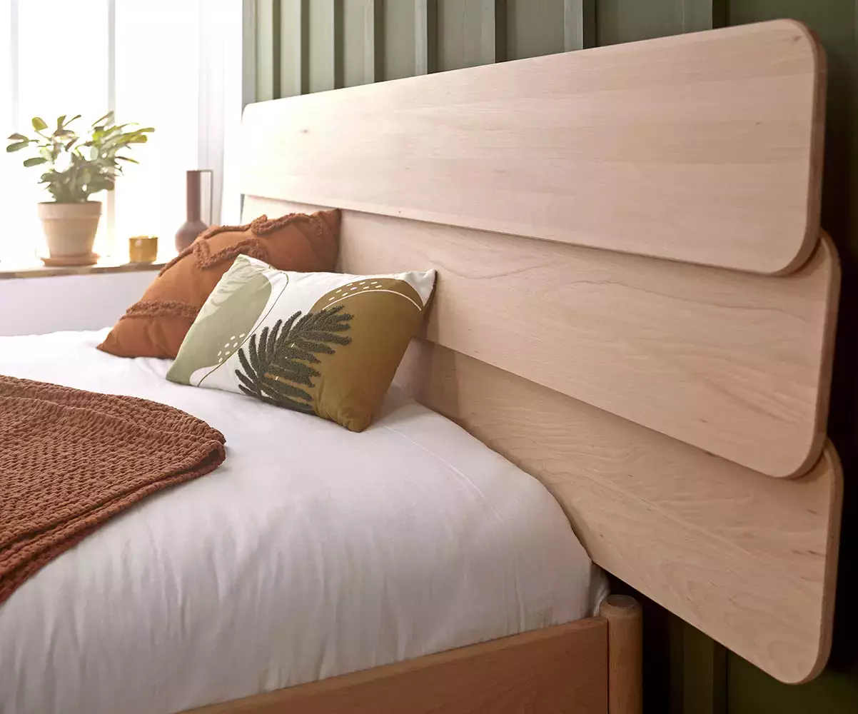 Tête de lit Fregate avec un design simple et élégant Tête de lit Fregate avec un design simple et élégant