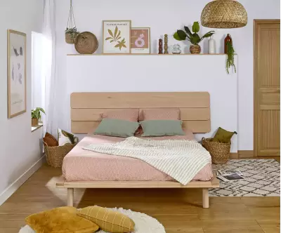Lit Savo avec tête de lit Frégate a une belle tête de lit moderne