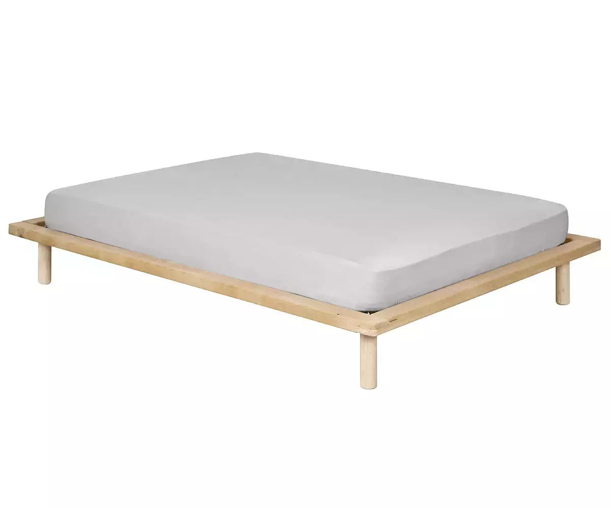 Lit Savo avec tête de lit Frégate souligne parfaitement le raffinement du lit Lit Savo avec tête de lit Frégate souligne parfaitement le raffinement du lit