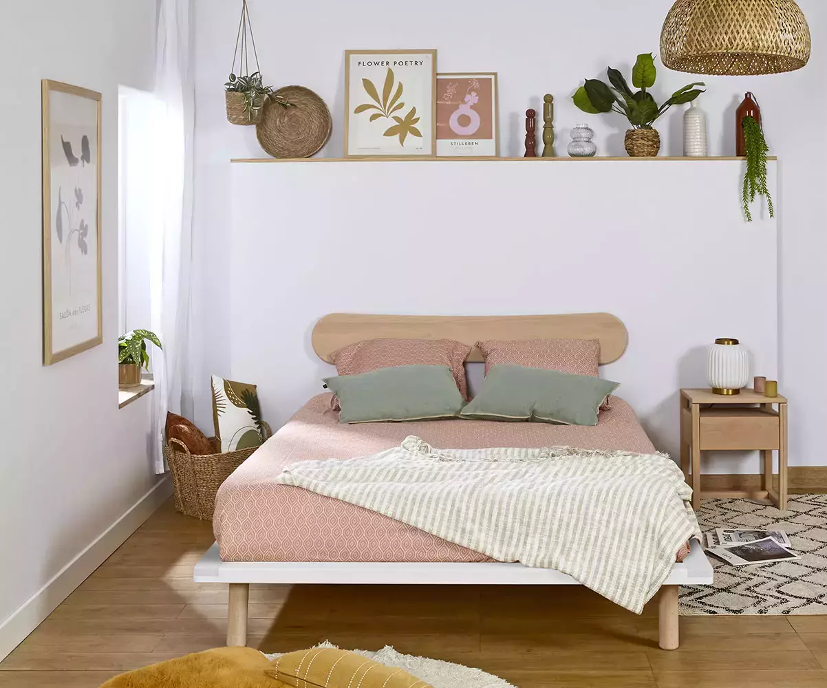 Lit Savo avec tête de lit Kauai apporte une touche d’élégance au couchage Lit Savo avec tête de lit Kauai apporte une touche d’élégance au couchage