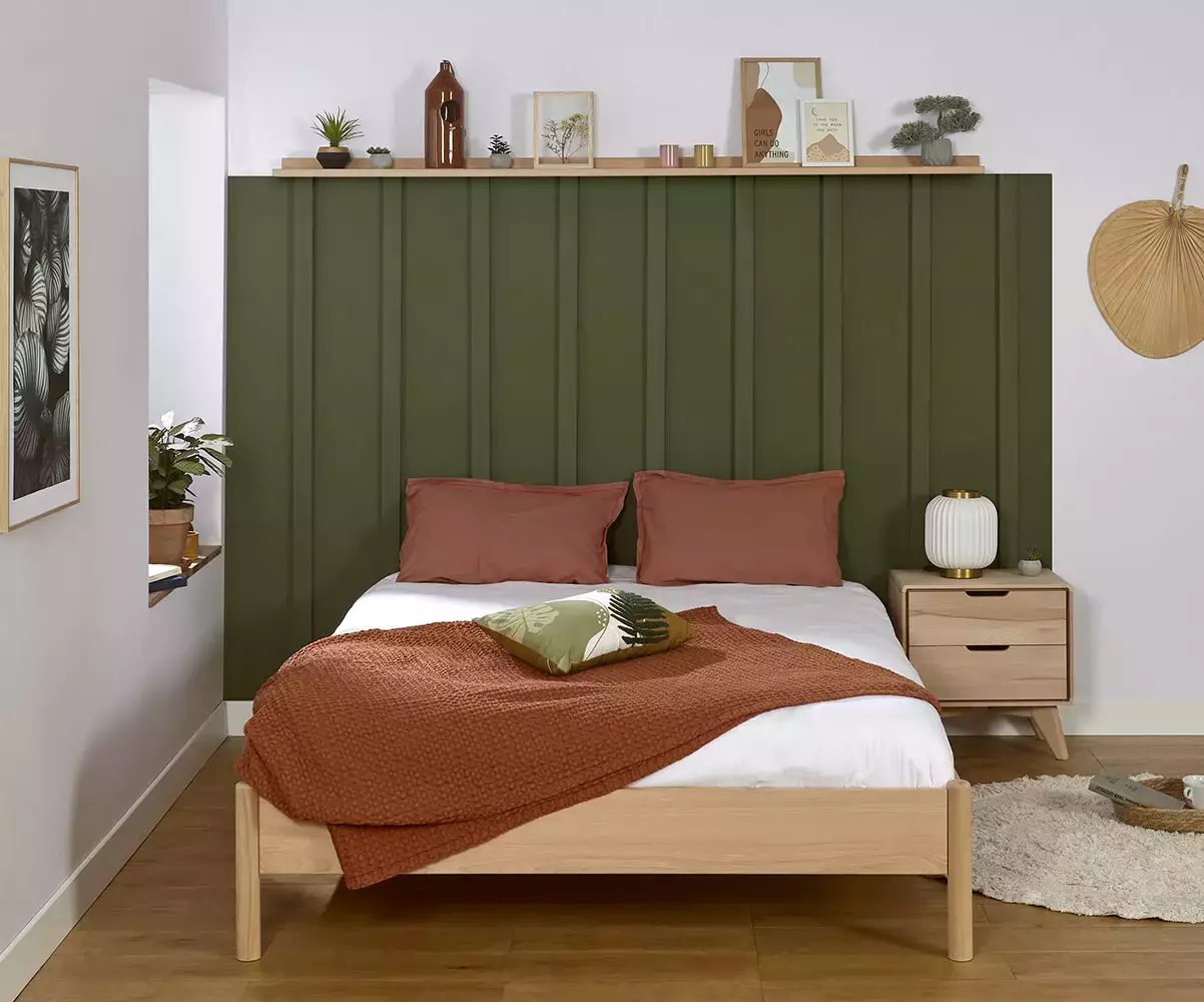 Lit double Malau solide, stable et confortable Lit double Malau solide, stable et confortable
