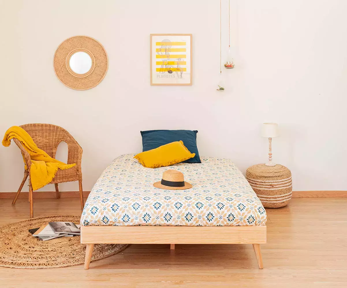 Couchage complet en bois massif brut