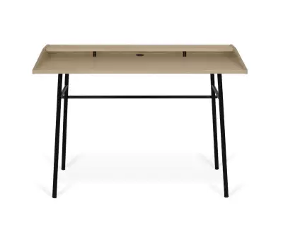Bureau Ply design élégant et robuste
