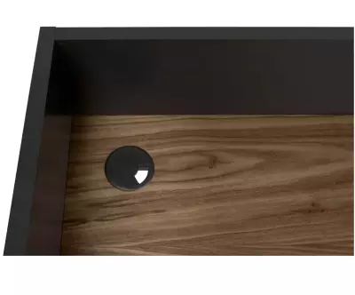 Bureau Luskan a un style à la fois industriel et moderne