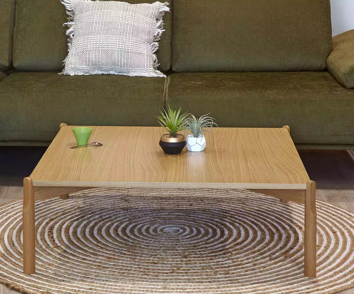 Table basse carrée en bois massif Table basse carrée en bois massif