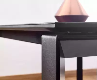 Pied métal table Poon