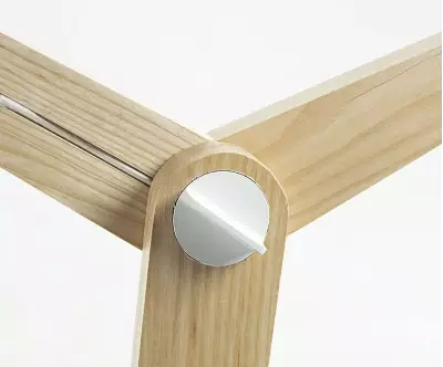 Pied en bois du Lampadaire Filae