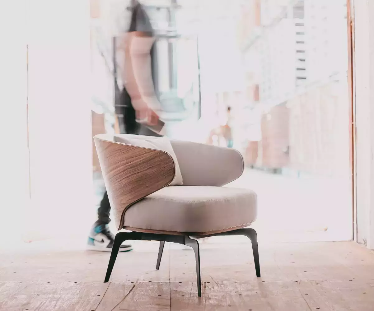 Fauteuil design en bois massif Fauteuil design en bois massif