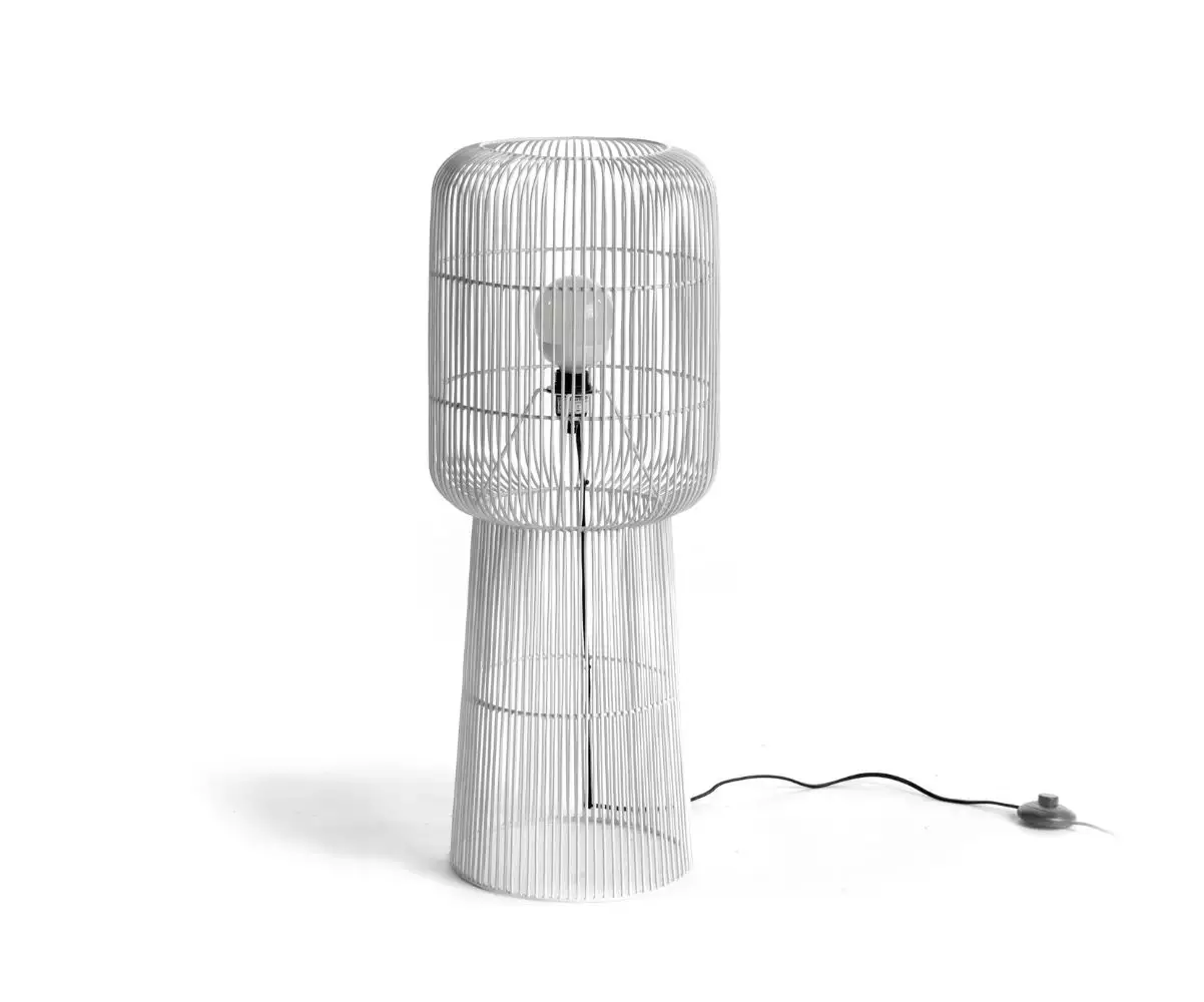 Lampe Lulu accessoire déco ajouré pour une déco moderne Lampe Lulu accessoire déco ajouré pour une déco moderne