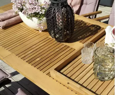 Détail du plateau de la table Sète