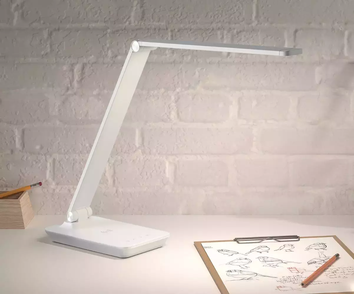 Lampe à Poser Tafahi coloris blanc apporte une décoration originale à votre pièce Lampe à Poser Tafahi coloris blanc apporte une décoration originale à votre pièce
