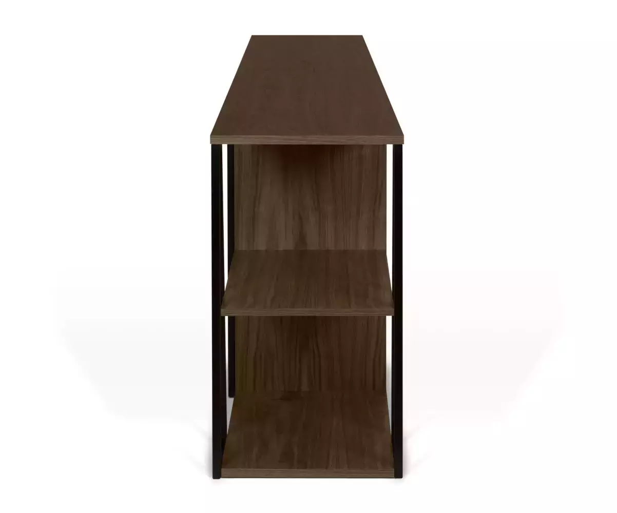 Buffet Albi mixe la couleur du bois naturel avec du métal noir Buffet Albi mixe la couleur du bois naturel avec du métal noir