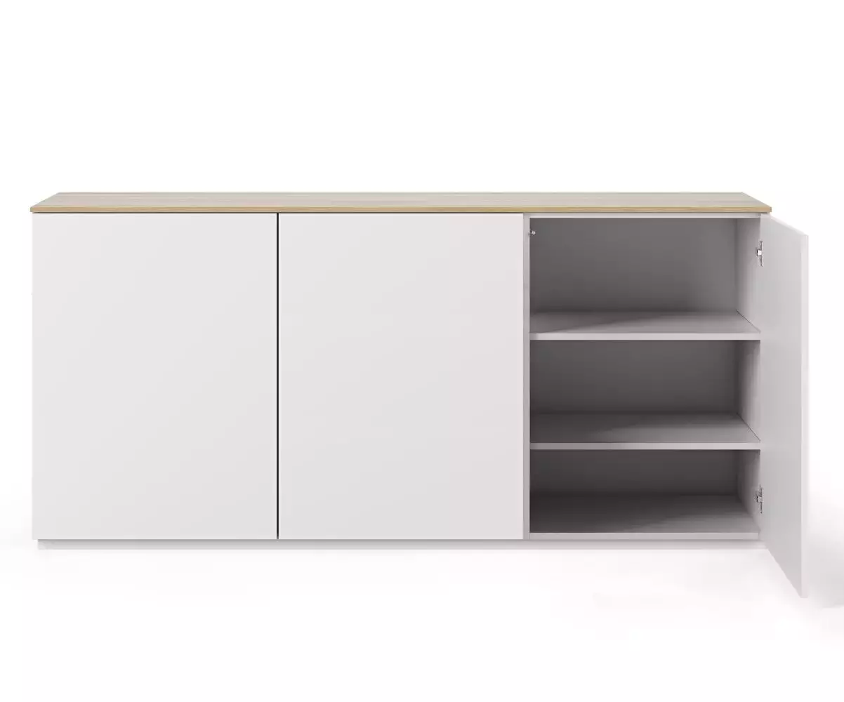 Buffet Combray est doté de plusieurs espaces de rangement Buffet Combray est doté de plusieurs espaces de rangement