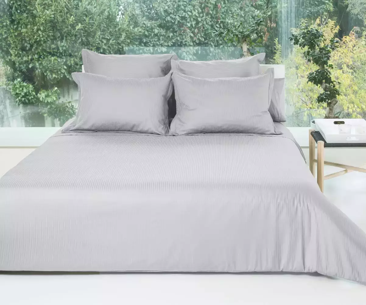 Housse de couette en satin de coton gris clair Housse de couette en satin de coton gris clair