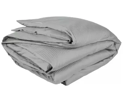 Housse de couette pliée gris clair