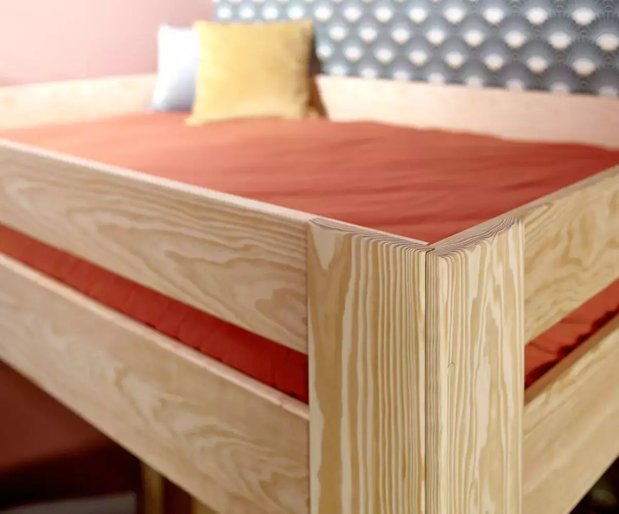 Détails lit mezzanine bois naturel avec matelas Détails lit mezzanine bois naturel avec matelas