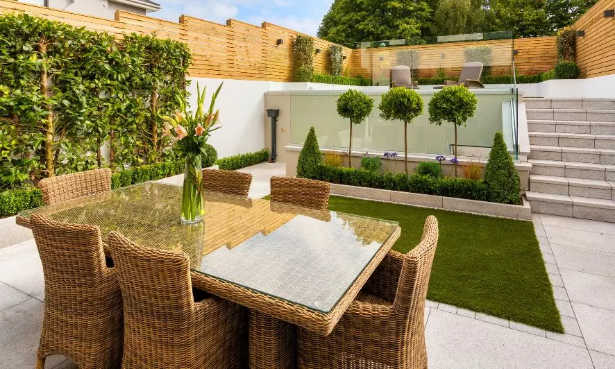 Comment aménager un salon de jardin ?