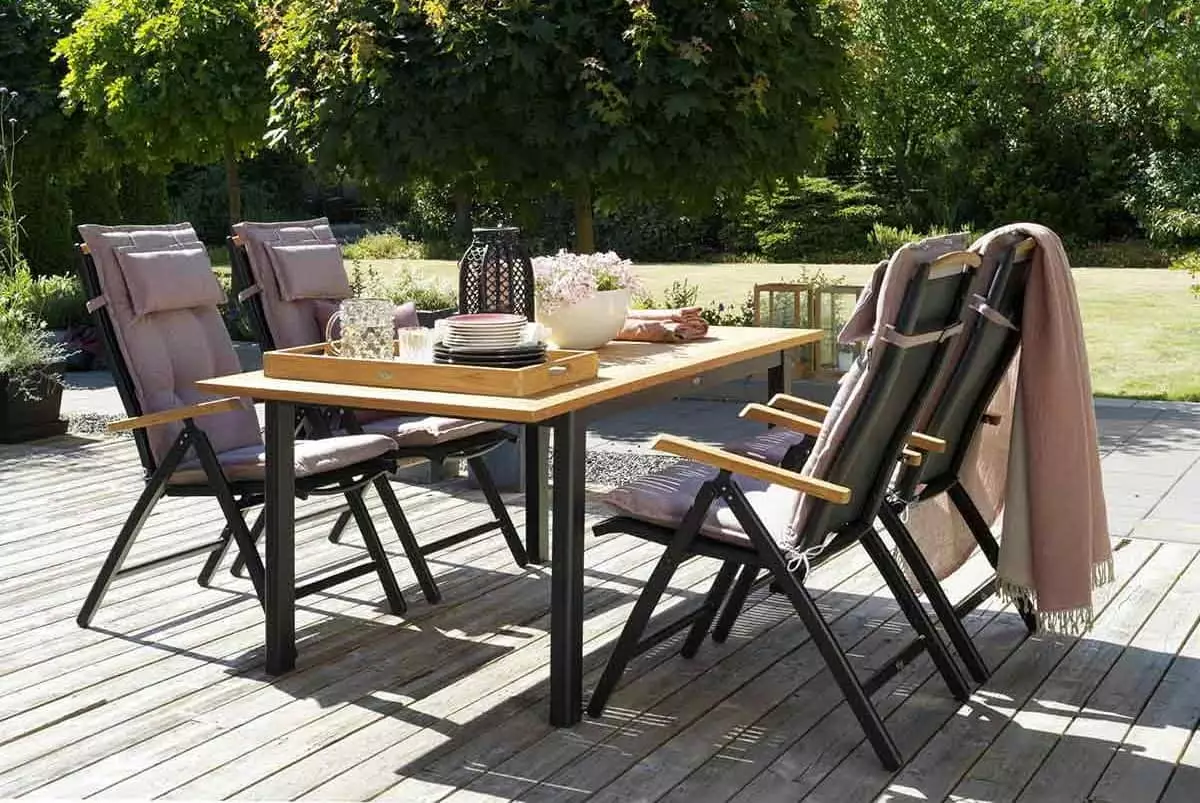 Bien choisir sa table de jardin en 3 étapes